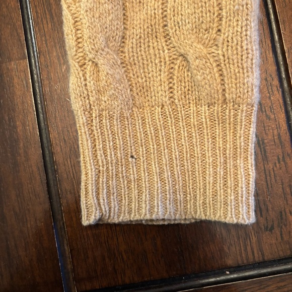 Polo by Ralph Lauren V-Neck Wool Cashmere Blend Sweater in Camel Size S - Picture 12 of 12